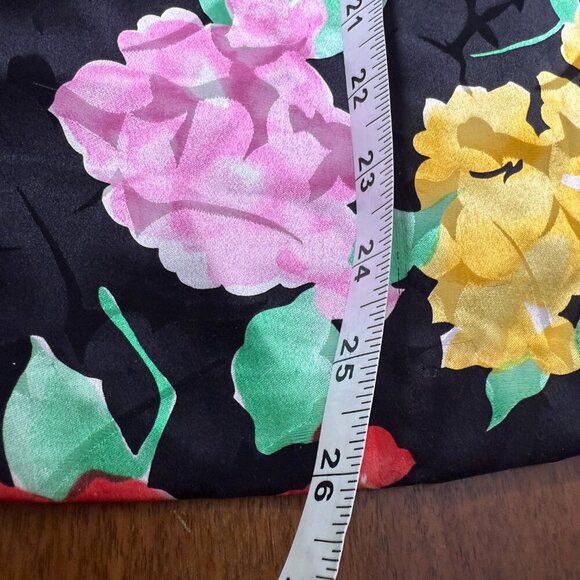 M.B.S. of California 100% Silk Floral Skirt Black with Bright Colors Sz 6 +Belt - Picture 9 of 9